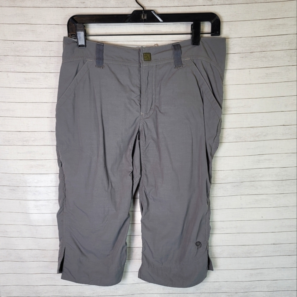 MOUNTAIN HARDWEAR GRAY CAPRI HIKING PANTS, SZ 6